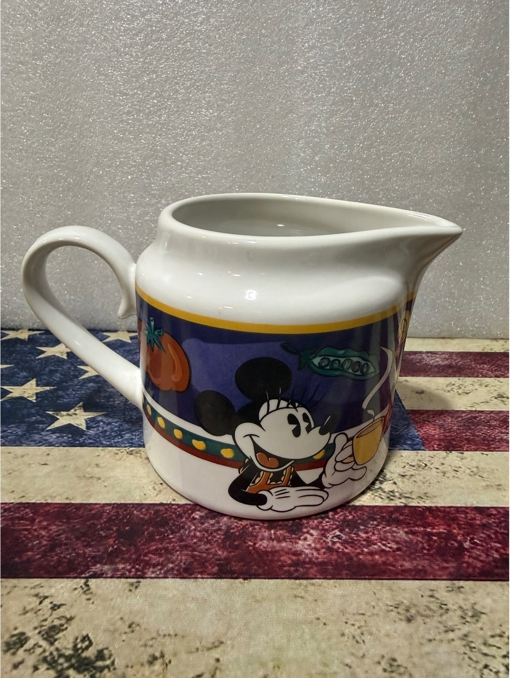 Disney Minnie Mouse Vintage Stoneware Coffee Creamer Jar Vegetables